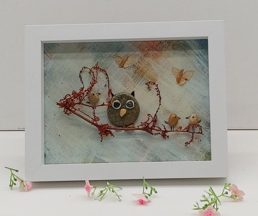 La Chouette et les papillons